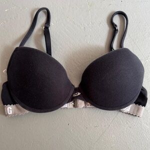 Black and Gray Seamless Bra with Adjustable Straps